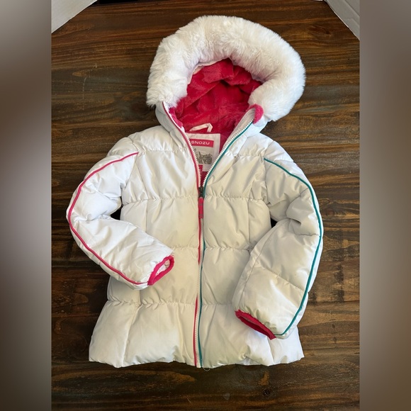 Snozu Other - Snozu Girls heavy Winter Coat Size 6 White, Pink, Teal, warm coat Ski Puffer